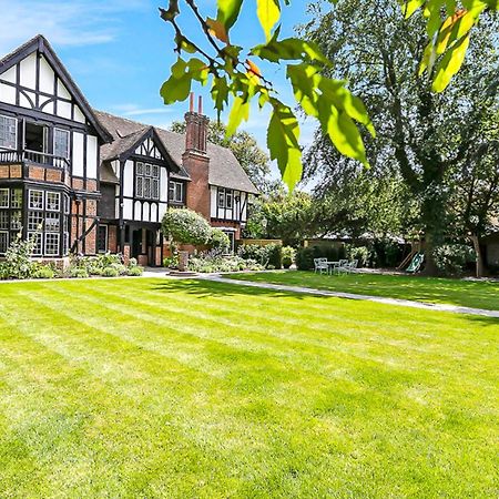 Tudor Grange بورنماوث المظهر الخارجي الصورة